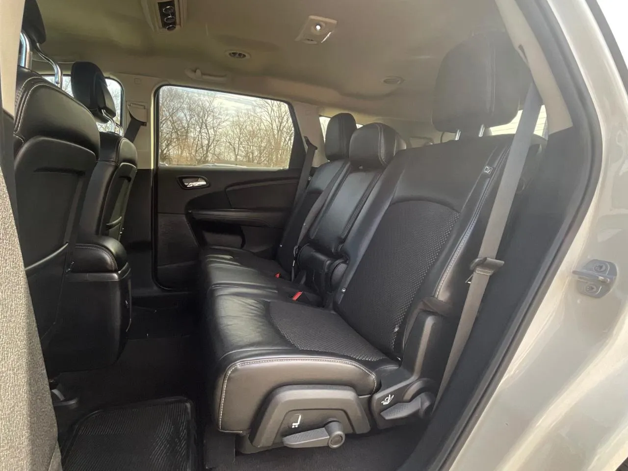 2018 Dodge Journey Crossroad - Photo 14