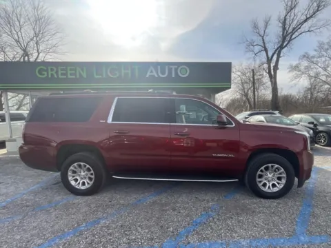 Photos of 2019 GMC Yukon Xl 1500 SLT for sale in Columbus, IN at Green Light Auto - Jonesville Road