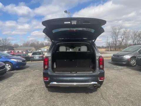 More photos of 2020 Hyundai Palisade Limited at Green Light Auto - Jonesville Road, IN