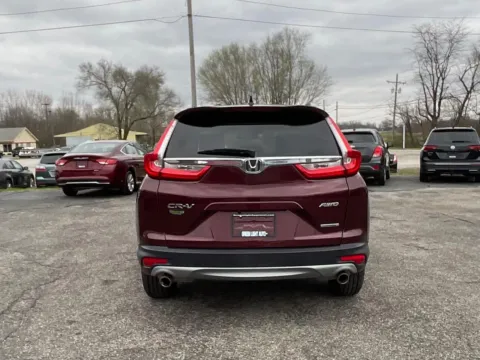 More photos of 2019 Honda Cr-V Touring at Green Light Auto - Jonesville Road, IN