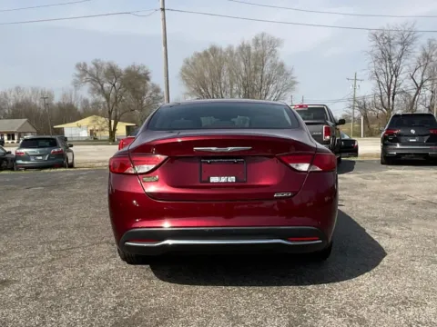 More photos of 2015 Chrysler 200 Limited at Green Light Auto - Jonesville Road, IN