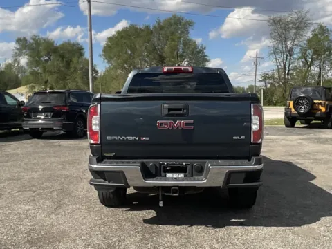 More photos of 2019 GMC Canyon SLE at Green Light Auto - Jonesville Road, IN