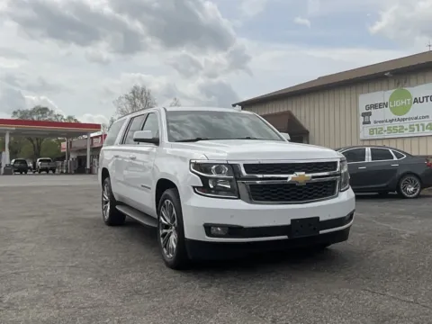 White 2019 Chevrolet Suburban 1500 LT for sale in Columbus, IN