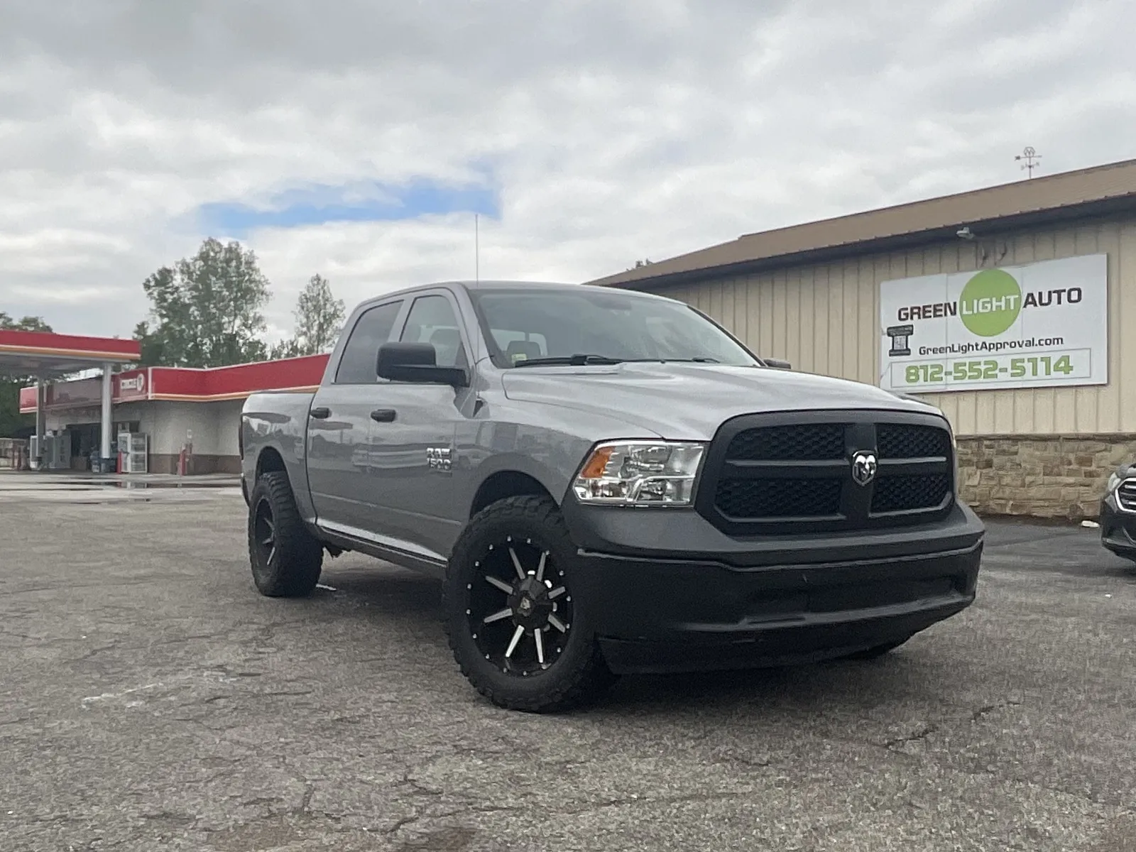 2019 RAM 1500 Classic Tradesman 4x4 Crew Cab 5'7's photo