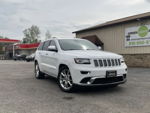 Photos of 2015 Jeep Grand Cherokee Summit for sale in Columbus, IN at Green Light Auto - Jonesville Road