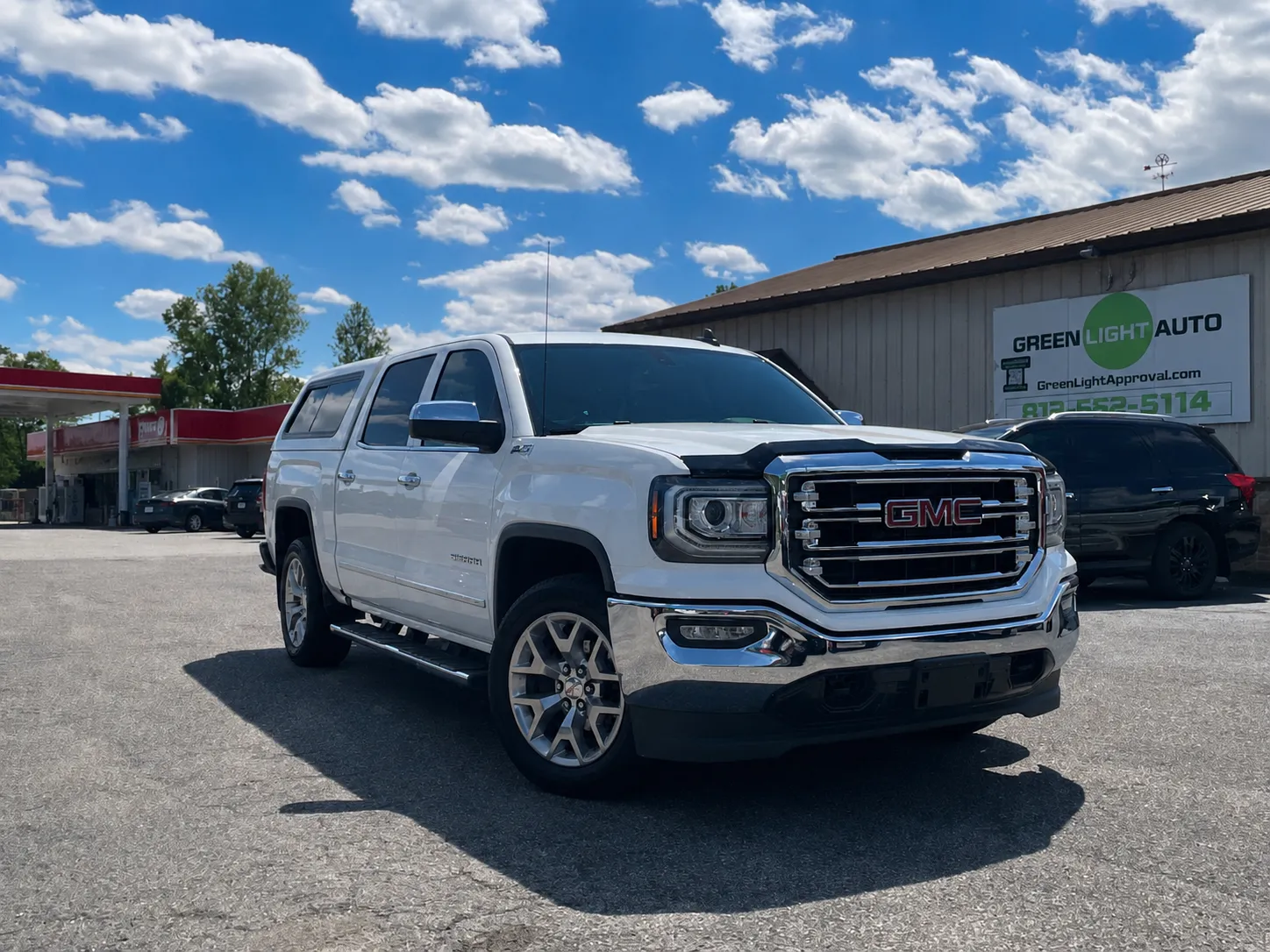 White 2018 GMC Sierra 1500 SLT for sale in Columbus, IN