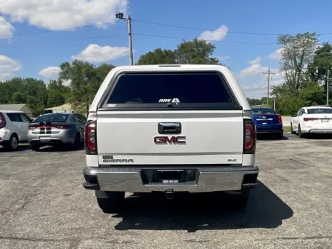 More photos of 2018 GMC Sierra 1500 SLT at Green Light Auto - Jonesville Road, IN