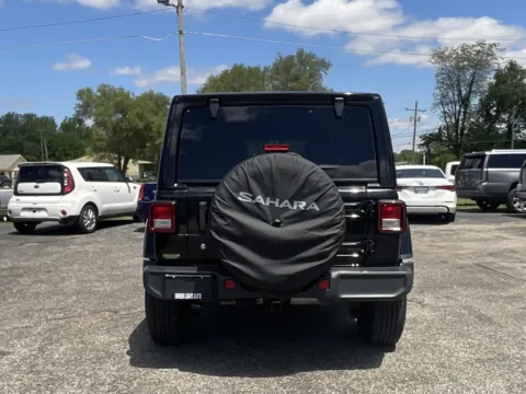 More photos of 2018 Jeep Wrangler Sahara at Green Light Auto - Jonesville Road, IN