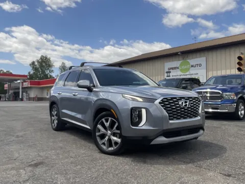 Photos of 2020 Hyundai Palisade SEL for sale in Columbus, IN at Green Light Auto - Jonesville Road