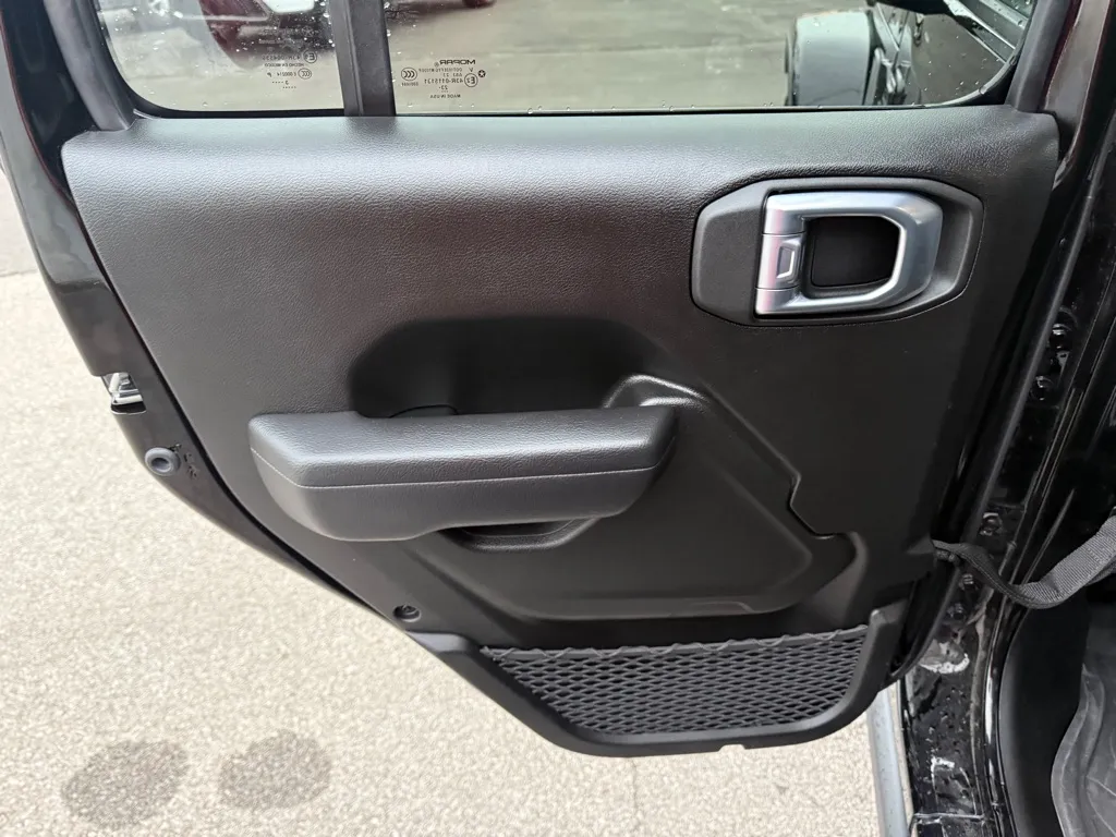2024 Jeep Gladiator Willys - Photo 7