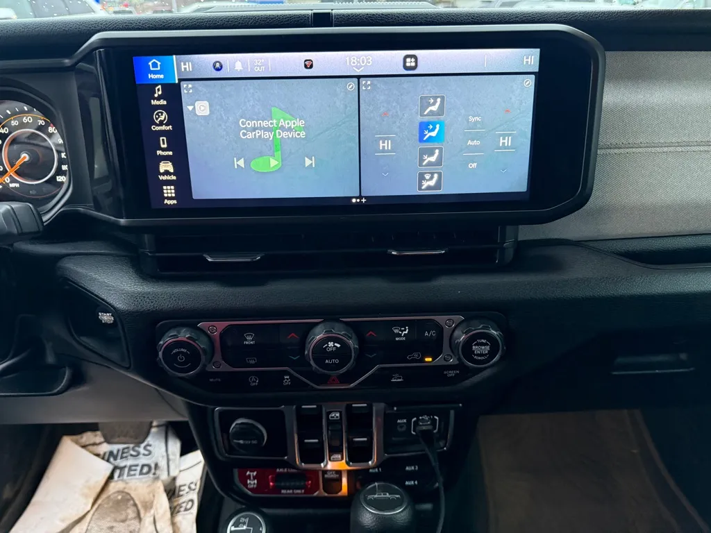 2024 Jeep Gladiator Willys - Photo 12