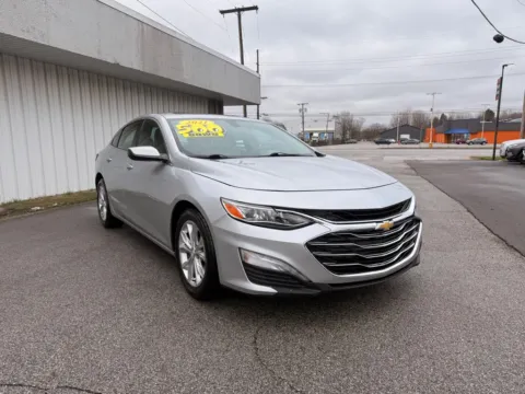 Silver 2021 CHEVROLET MALIBU LT for sale in Merrillville, IN