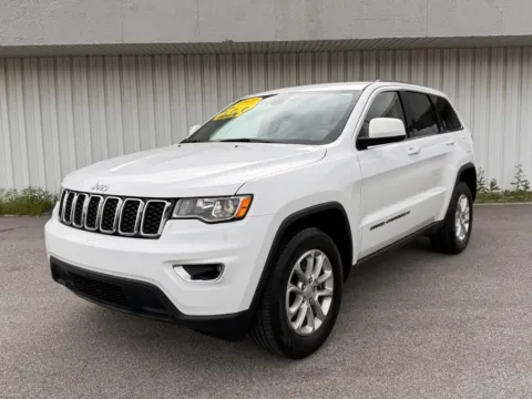 Another view of 2022 JEEP GRAND CHEROKEE LAREDO E for sale in Merrillville, IN at Elite Auto Sales 3