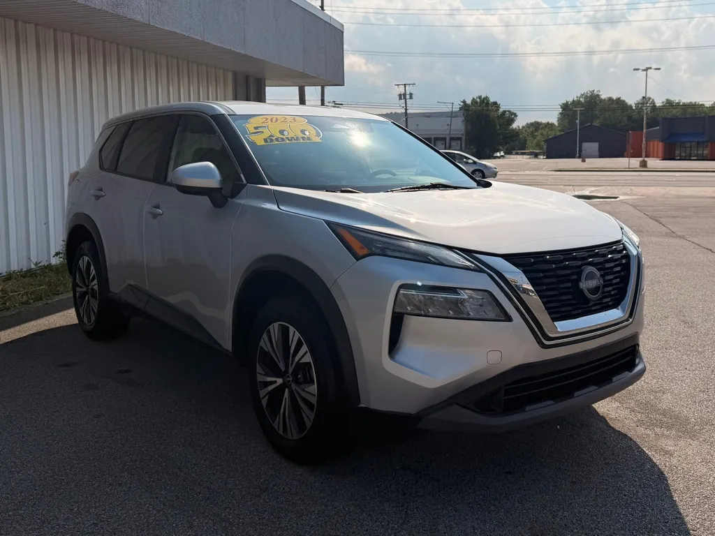 Silver 2023 NISSAN ROGUE SV for sale in Merrillville, IN