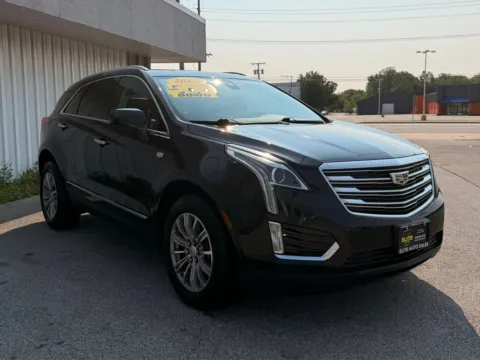 Black 2017 CADILLAC XT5 LUXURY for sale in Merrillville, IN