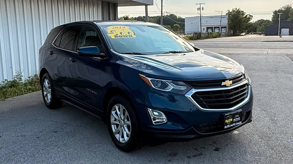 Blue 2019 CHEVROLET EQUINOX LT for sale in Merrillville, IN