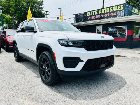 Photos of 2025 JEEP GRAND CHEROKEE LAREDO for sale in Hammond, IN at Elite Auto Sales 2
