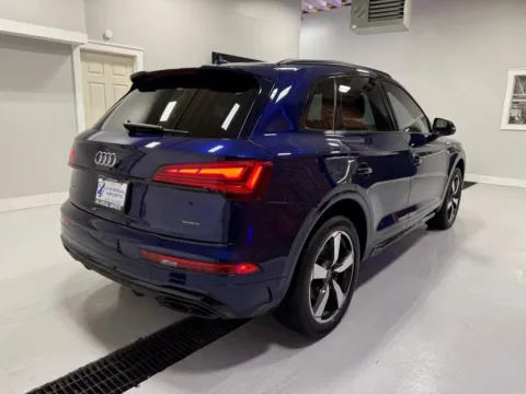More photos of 2022 Audi Q5 45 TFSI S line Premium Plus Sport Utility 4D at Universal Imports of Rochester, NY