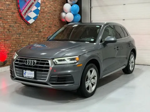 Gray 2018 Audi Q5 Premium Plus w/Technology Value Pkg Sport Utility 4D for sale in Rochester, NY