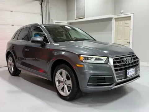 More photos of 2018 Audi Q5 Premium Plus w/Technology Value Pkg Sport Utility 4D at Universal Imports of Rochester, NY
