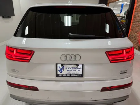More photos of 2018 Audi Q7 3.0T Premium Plus Sport Utility 4D at Universal Imports of Rochester, NY