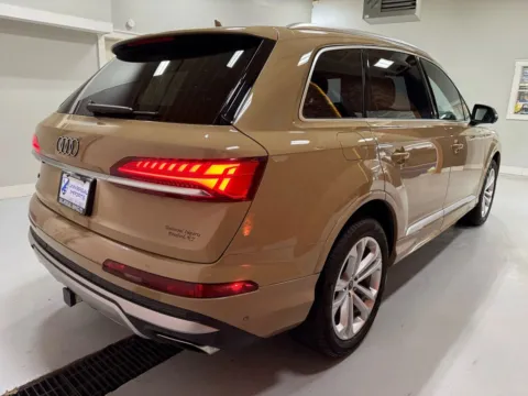More photos of 2025 Audi Q7 55 TFSI Premium Plus Sport Utility 4D at Universal Imports of Rochester, NY