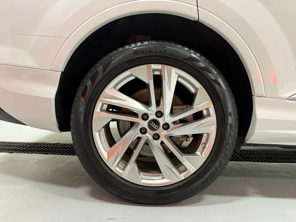 2023 Audi Q7 Premium Plus - Photo 25