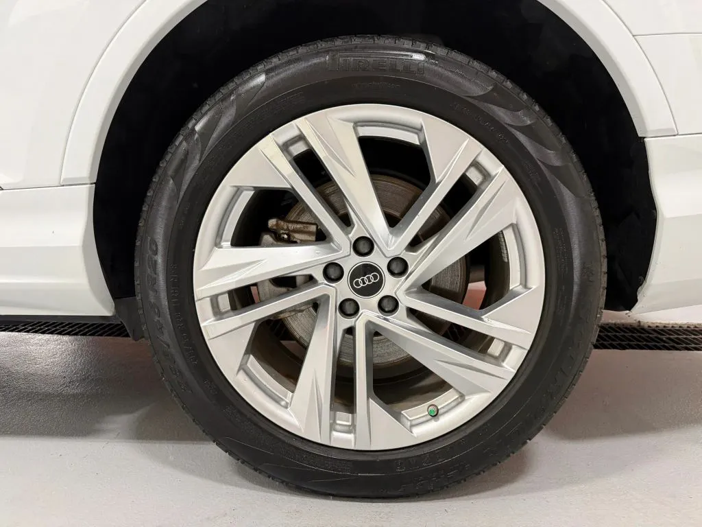 2023 Audi Q7 Premium Plus - Photo 24