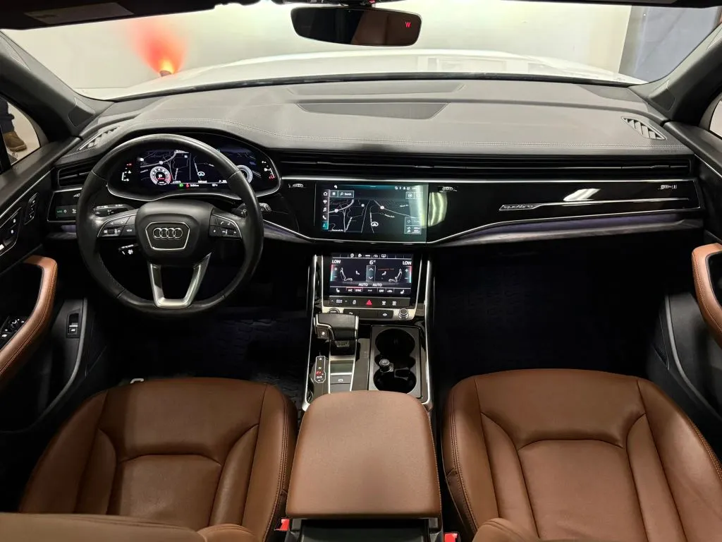 2023 Audi Q7 Premium Plus - Photo 11