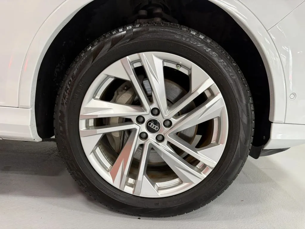 2023 Audi Q7 Premium Plus - Photo 26