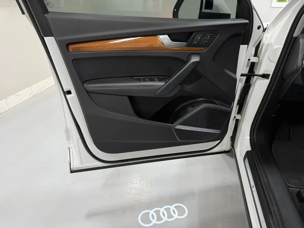 2023 Audi Q5 Premium Plus - Photo 8