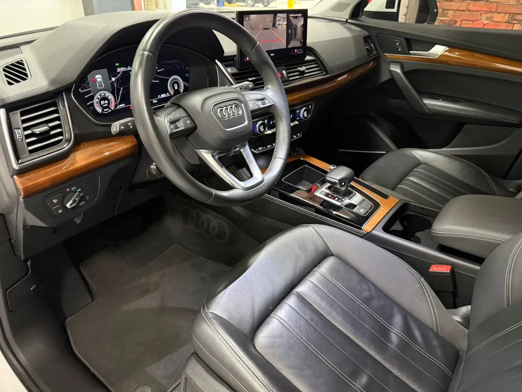 2023 Audi Q5 Premium Plus - Photo 10