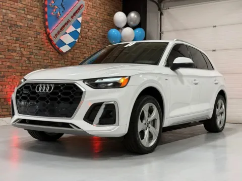 White 2023 Audi Q5 45 TFSI S line Premium Plus Sport Utility 4D for sale in Rochester, NY