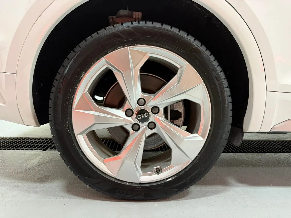 2023 Audi Q5 Premium Plus - Photo 22