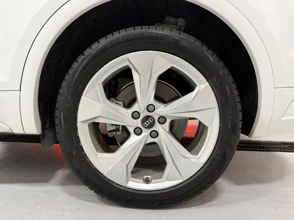 2023 Audi Q5 Premium Plus - Photo 21