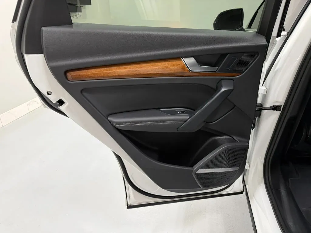 2023 Audi Q5 Premium Plus - Photo 12