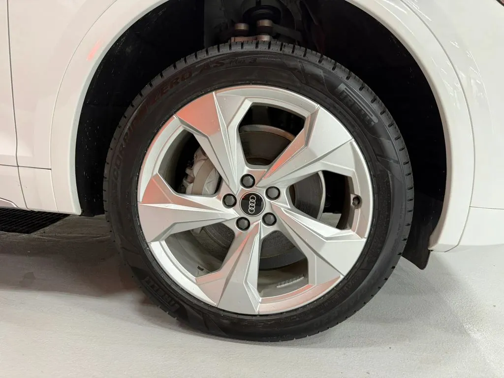 2023 Audi Q5 Premium Plus - Photo 23
