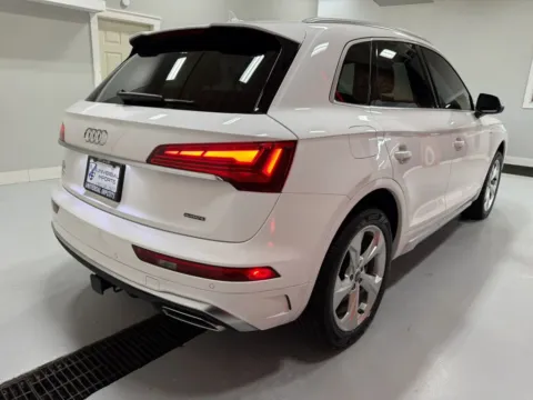 More photos of 2023 Audi Q5 45 TFSI S line Premium Plus Sport Utility 4D at Universal Imports of Rochester, NY