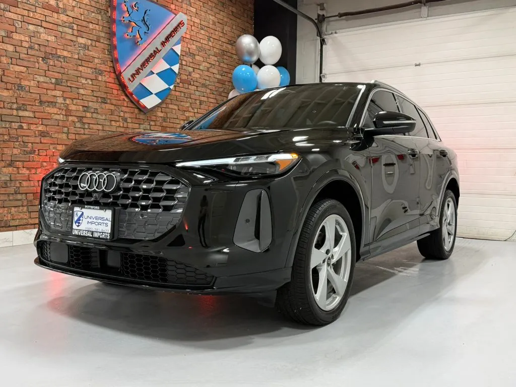 2025 Audi Q5 40 Premium Plus's photo