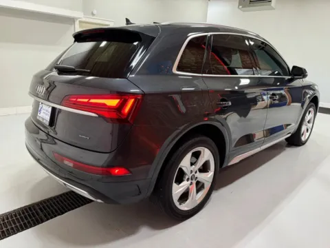 More photos of 2021 Audi Q5 45 TFSI Premium Plus Sport Utility 4D at Universal Imports of Rochester, NY