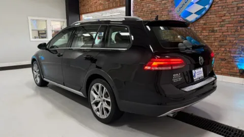 Another view of 2019 Volkswagen Golf Alltrack TSI SEL Wagon 4D for sale in Rochester, NY at Universal Imports of Rochester