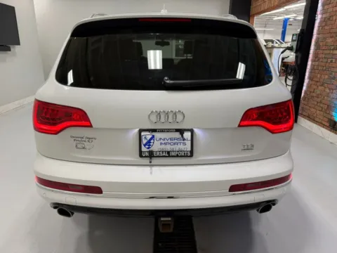 More photos of 2015 Audi Q7 TDI Premium Plus Sport Utility 4D at Universal Imports of Rochester, NY