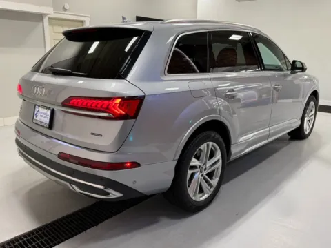 More photos of 2022 Audi Q7 55 TFSI Premium Plus Sport Utility 4D at Universal Imports of Rochester, NY