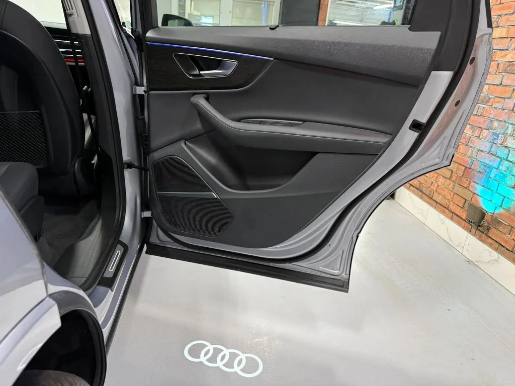 2022 Audi Q7 Premium Plus - Photo 15