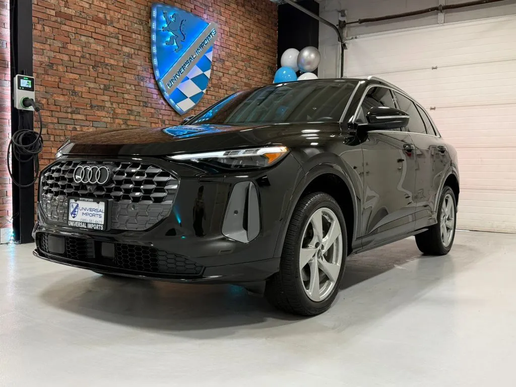 2025 Audi Q5 40 Premium Plus's photo