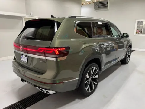 More photos of 2026 Volkswagen Atlas SEL Premium R-Line 4MOTION Sport Utility 4D at Universal Imports of Rochester, NY