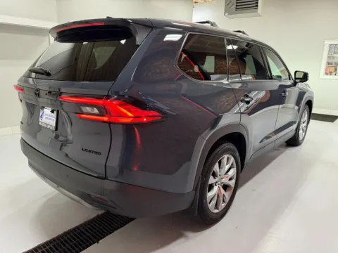 More photos of 2024 Toyota Grand Highlander Limited Sport Utility 4D at Universal Imports of Rochester, NY
