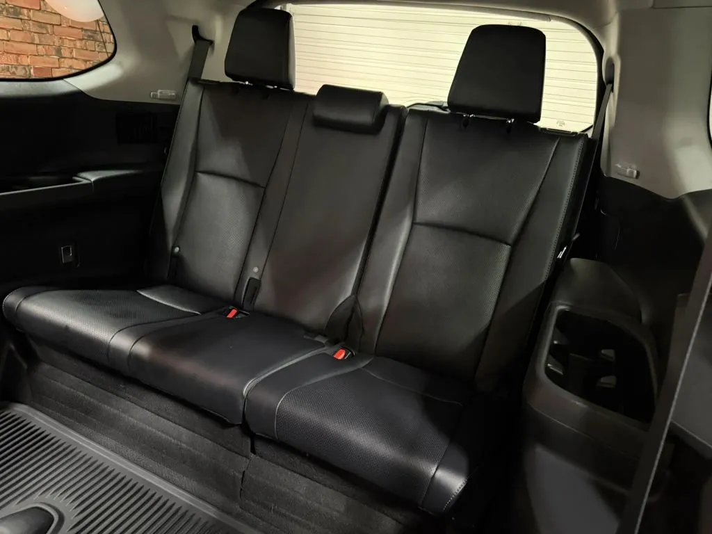 2024 Toyota Grand Highlander Limited - Photo 14
