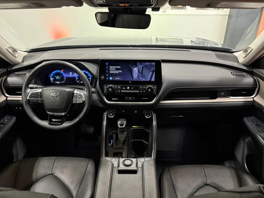 2024 Toyota Grand Highlander Limited - Photo 10