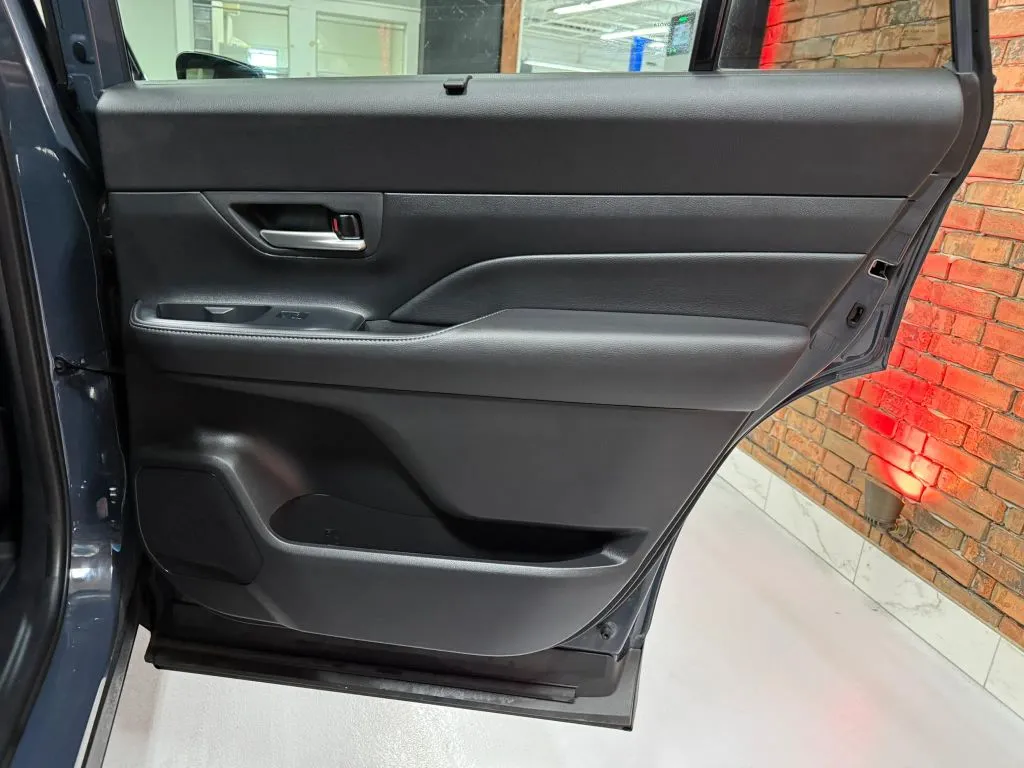 2024 Toyota Grand Highlander Limited - Photo 15